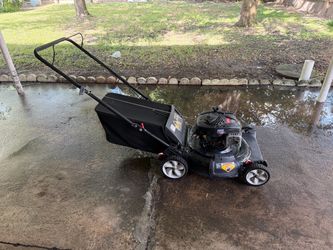 Gas Push Lawn Mower with Bag