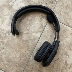 Aluratek Wireless Bluetooth 5.0 Headset