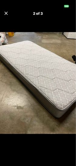 Twin Mattress/Box Spring/Frame