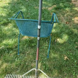 Razor-Back 36 inches, . Aluminum landscape rake