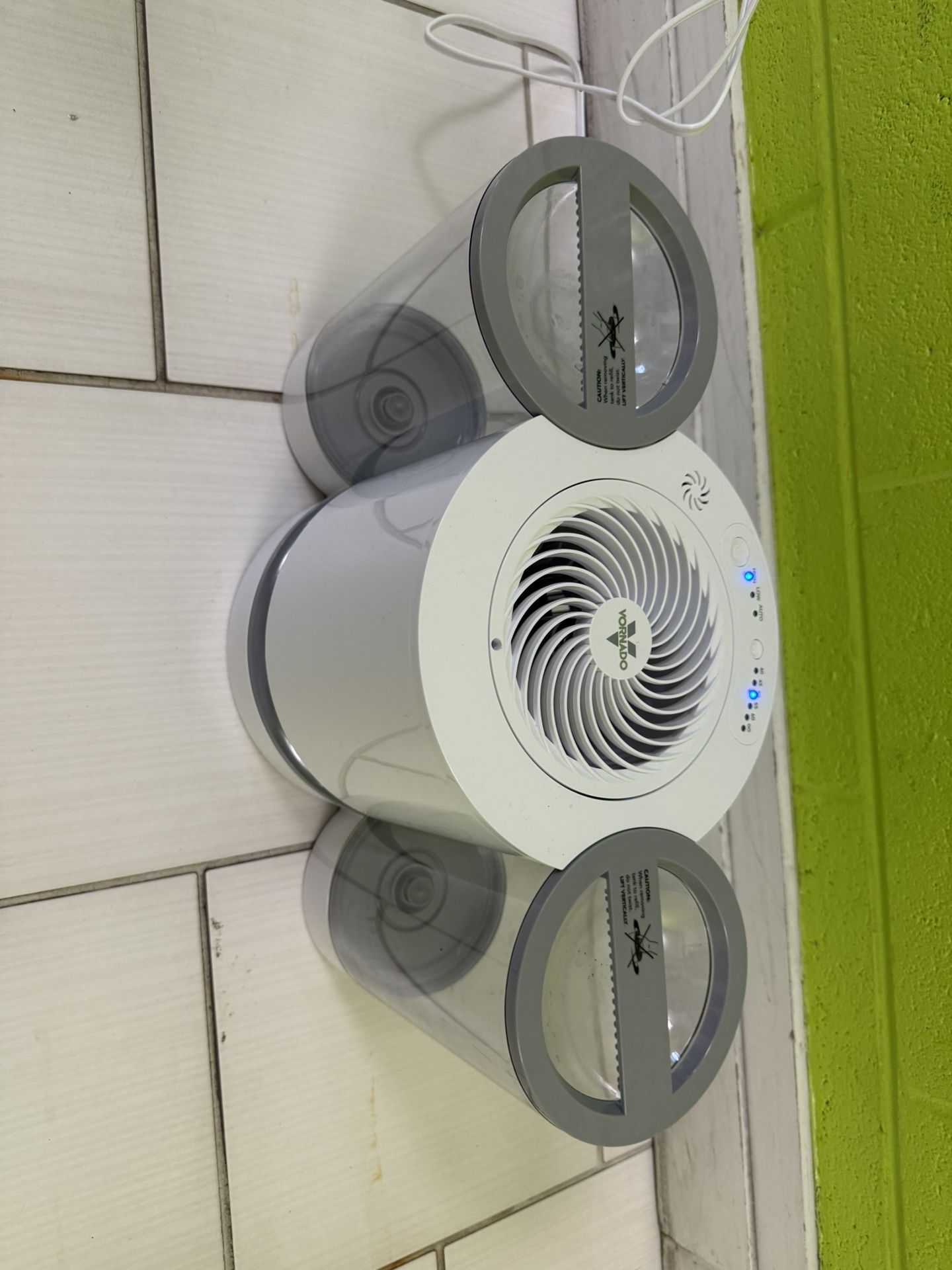 Vornado EV200 Whole Room Evaporative Humidifier: Cool Mist, Adjustable Humidity 1.5 L