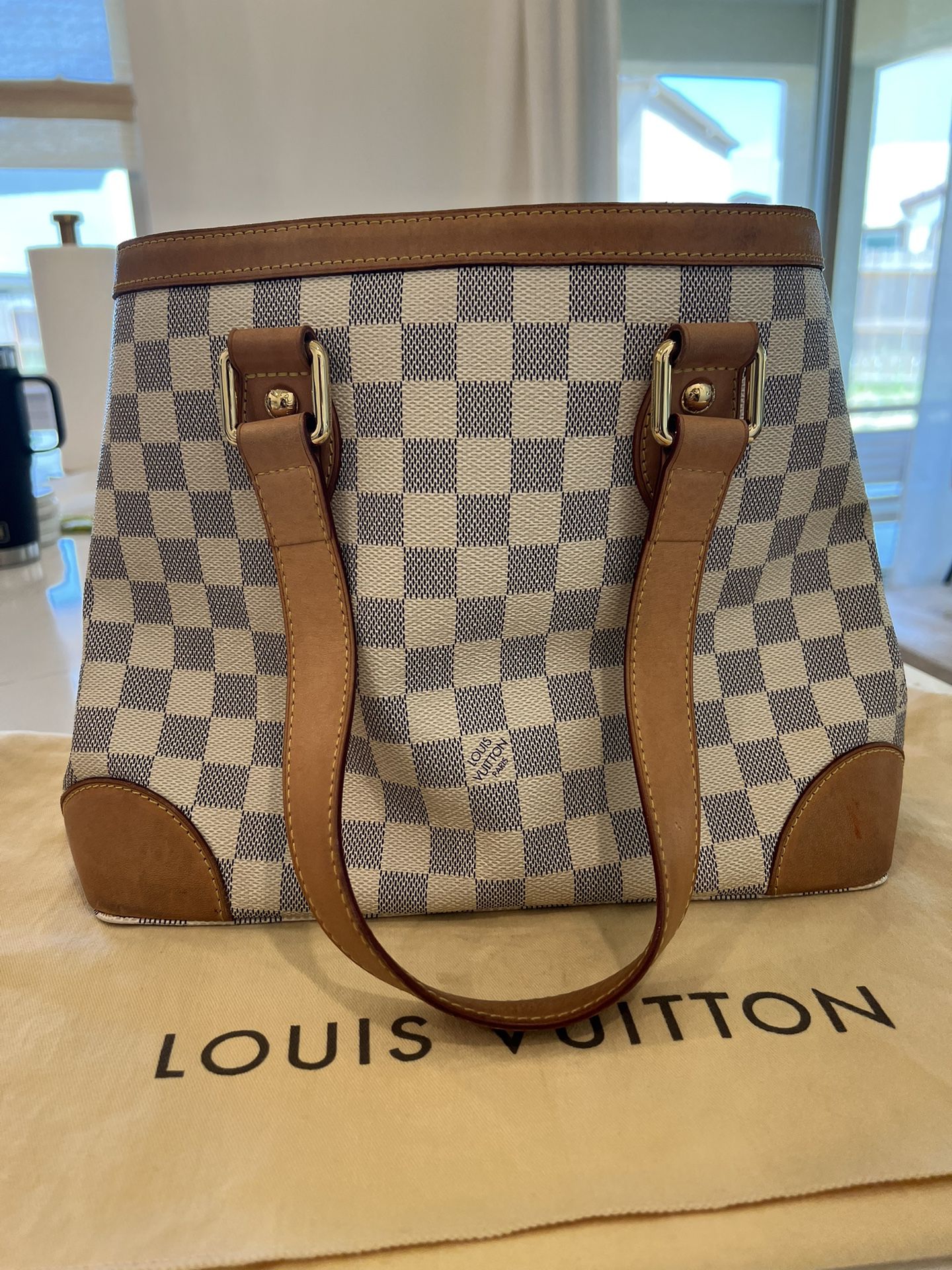 Louis Vuitton Hampstead in Damier Azur - Your Glamorous Travel Sidekick!  🌟👜 - Auth bag reference : r/WagoonLadies