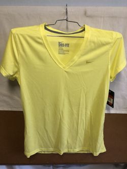 Women’s Nike Dri-Fit T-Shirt Brand New - Size Large