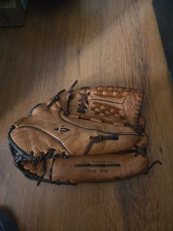 Easton Leather Baseball Glove