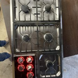 Wolf 36" 5-Burner Stove