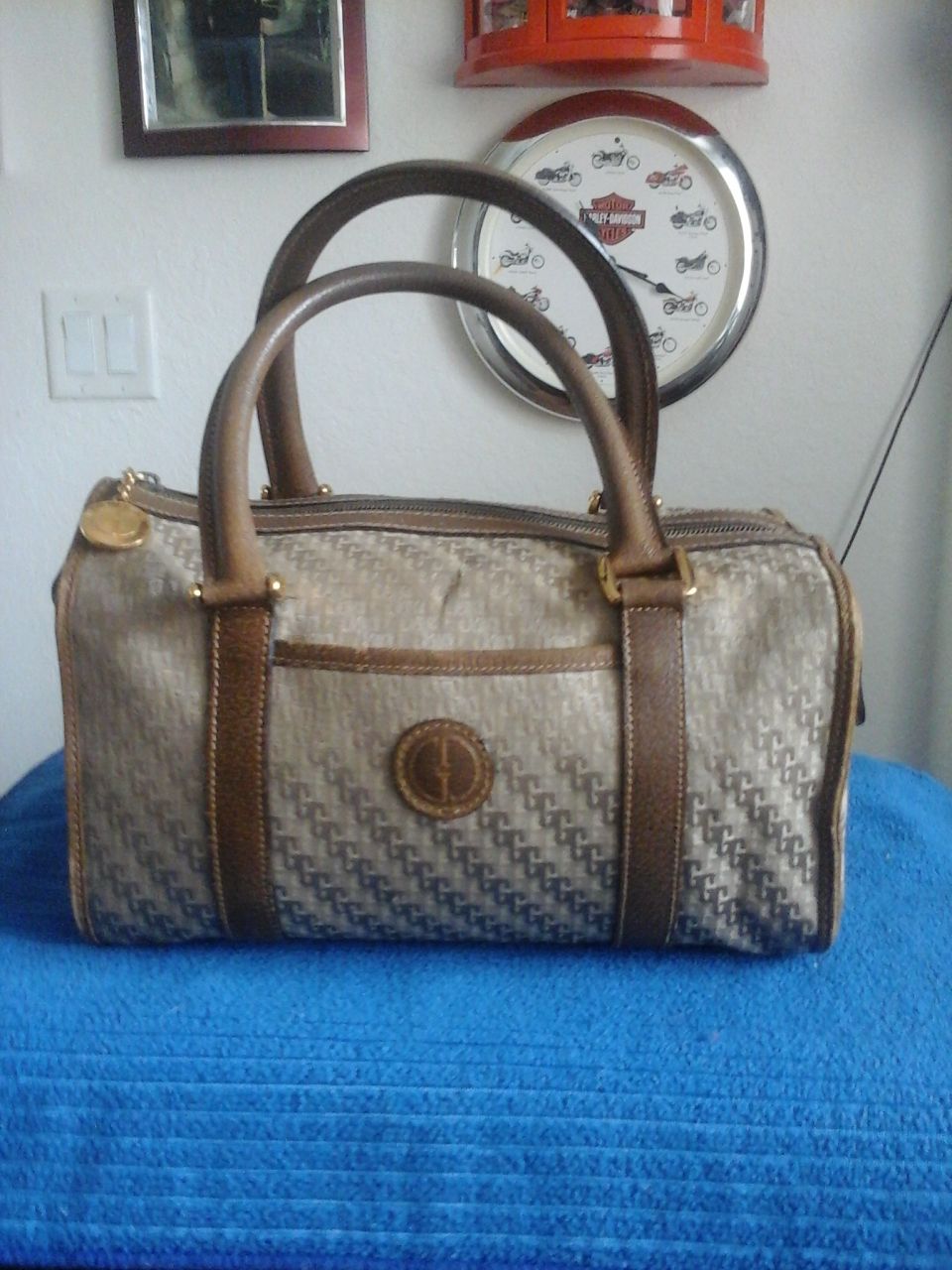 Vintage GUCCI Satchel/Dr. Bag, 10" long, 5.5" wide, 5.5" tall, Serial# 000-58-0181, Excellent