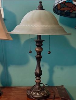 Table lamp