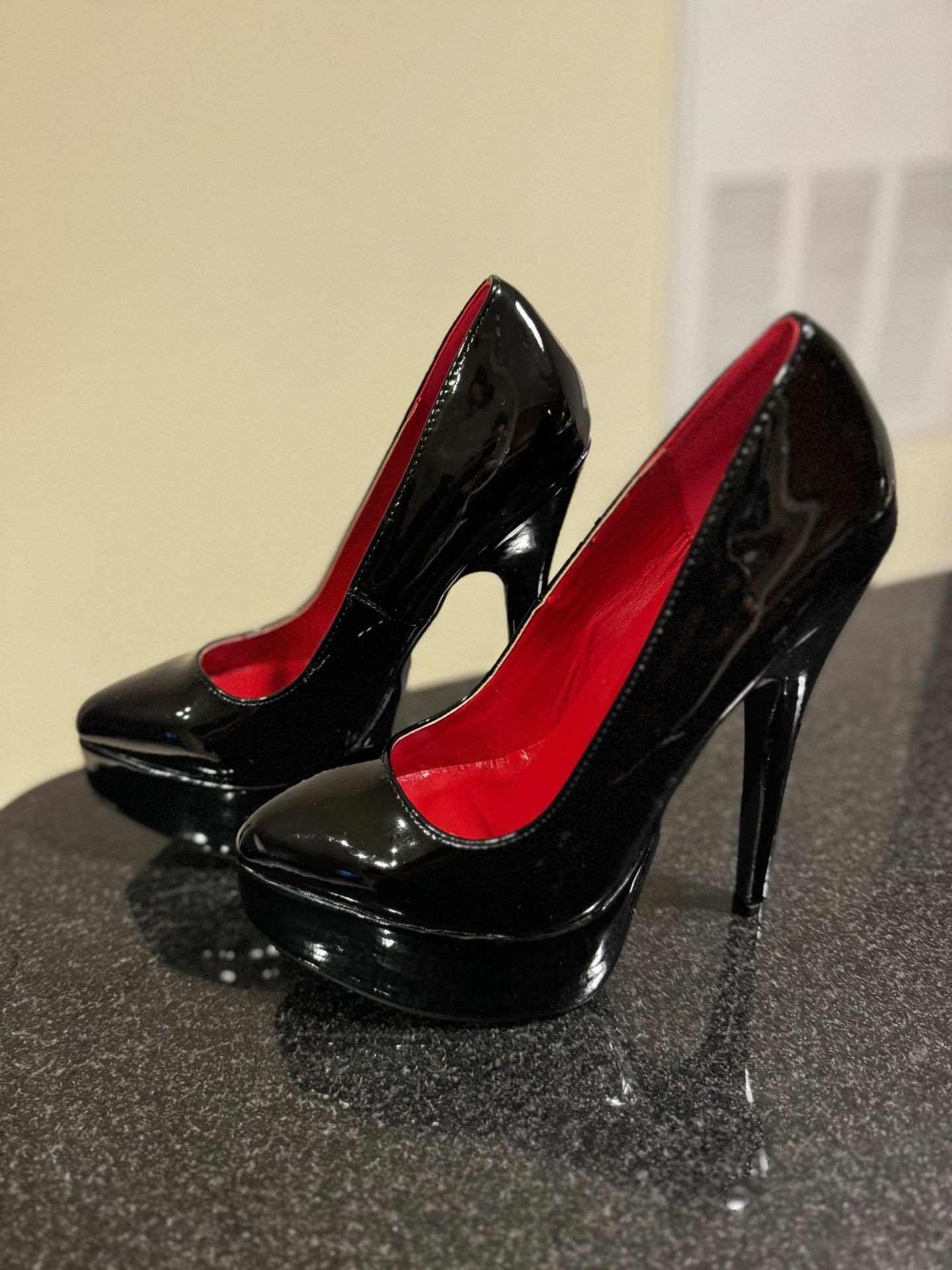 Ellie Shoes Women's 652-Prince Platform Pump Size 7