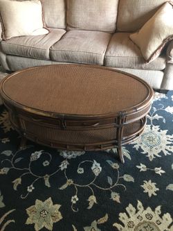 PICKUP NOW ALTAMONTE!! Bahama Style Coffee Table