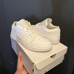 WMNS AIR JORDAN 1 LOW