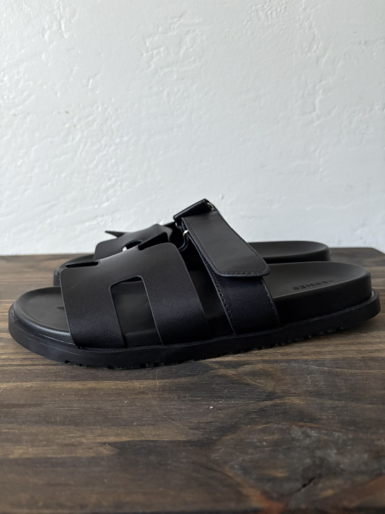 Hermes Chypre Sandals