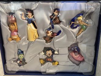 Disney Store 30th Anniversary Ornament Box Set LE