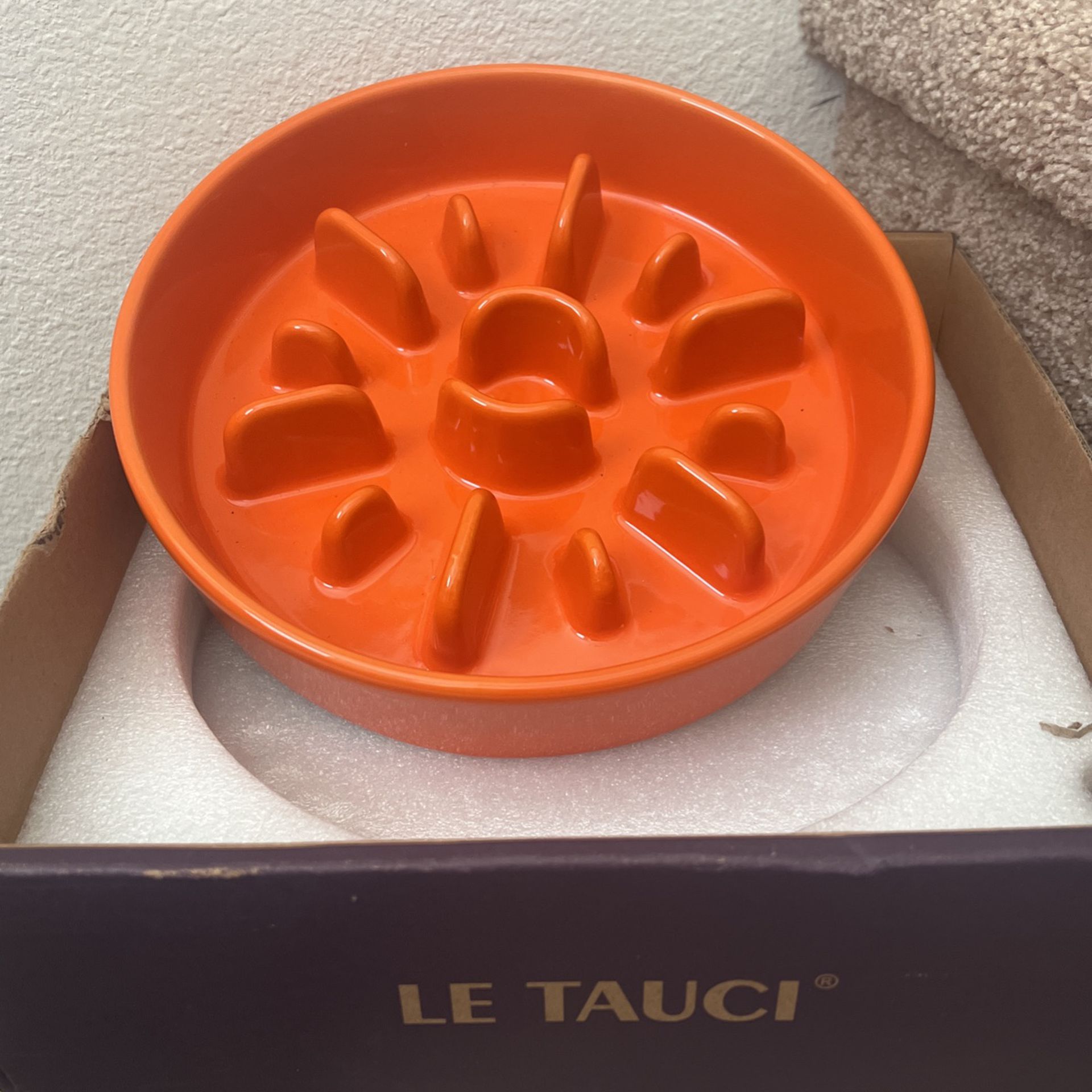 LE TAUCI Dog Bowls Slow Feeder Ceramic, 3 Cups Dog Feeder Dog Food Bowl, Slow Bowl, Puppy Bowl, 9.5 Inch Puzzle Feeders, Sun Orange