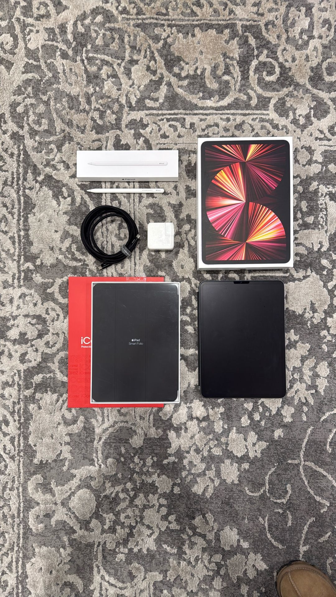 iPad Pro 11 Inch 3rd Gen WiFi Space Gray With Pencil And Keyboard