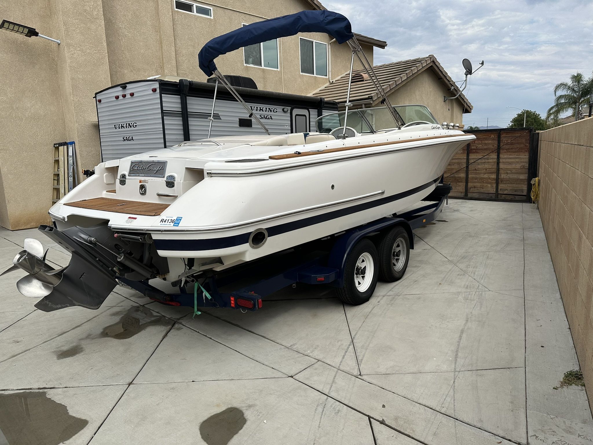 2002 ChrisCraft Launch25