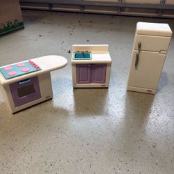 Doll house accessories
