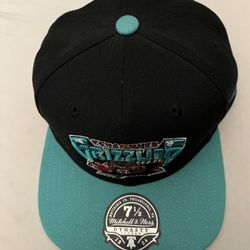 Vancouver Grizzlies Fitted Hat