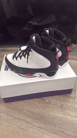 Jordon 9 Space Jams Size 9 Half