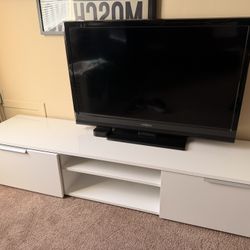 38” Flat Screen TV