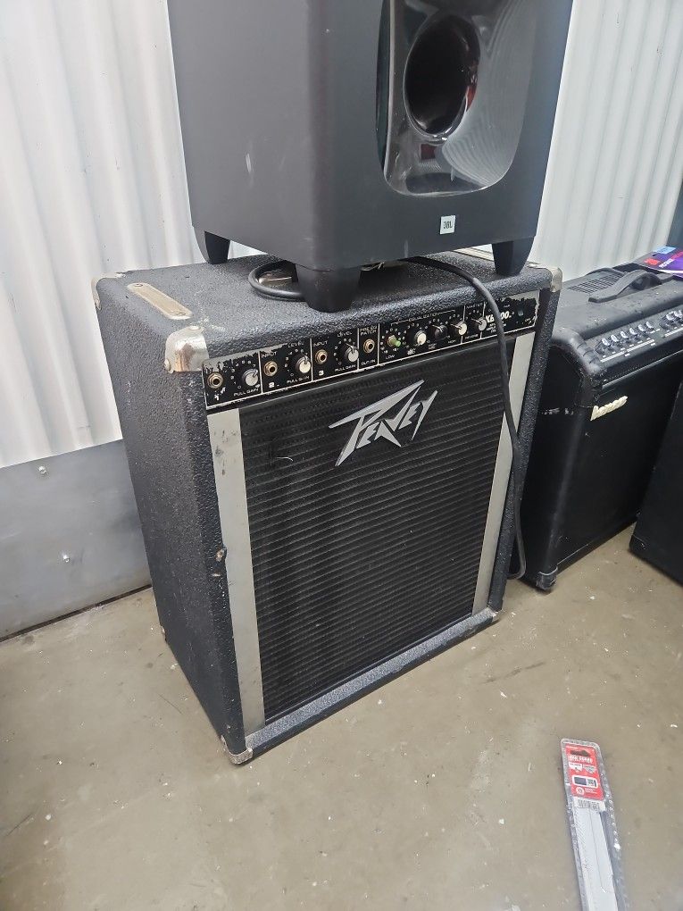 Keyboard Amplification System Peavey