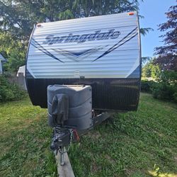 Keystone Springdale Fixer Upper