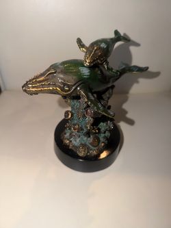 Whale figurine