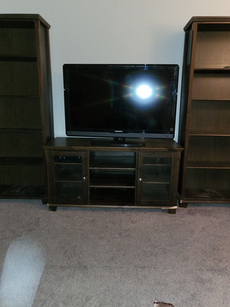 Entertainment Center With TV!