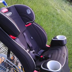 Almost New Car Seat 