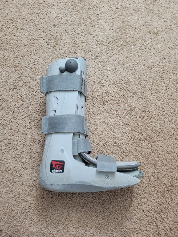 Genesis Full Shell Walker( size M )