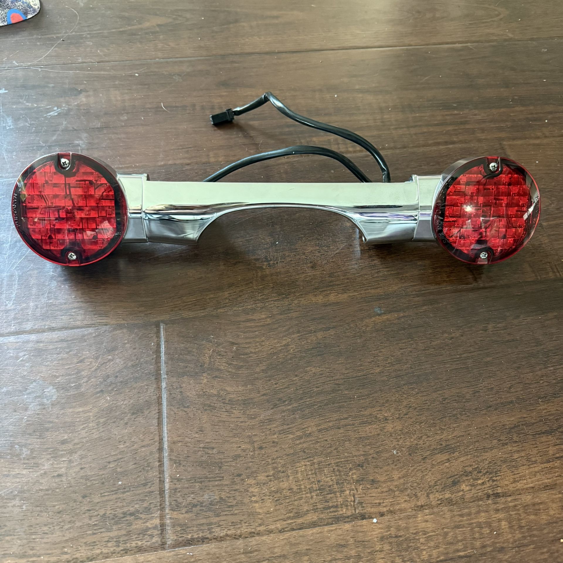 1(contact info removed) Harley Davidson Road King FLHRI Rear Turn Signal Light Bar