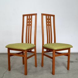 Pair Of Vintage Frank Lloyd Wright Style Dining Chairs 