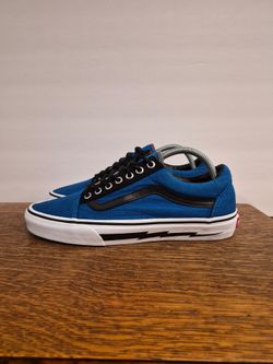 Vans Old Skool Low Top Fashion Sneakers
Men's Size US 8.5