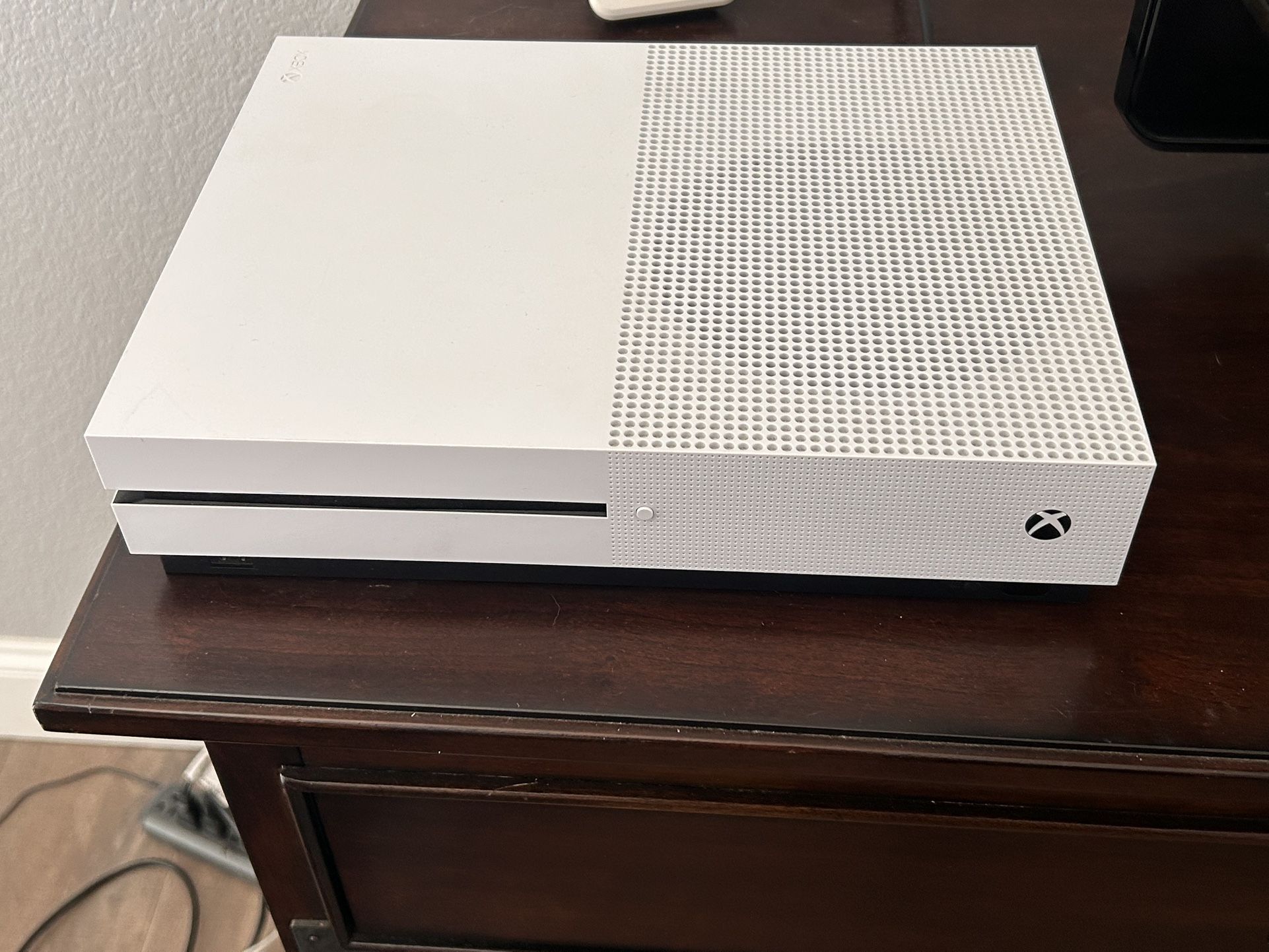 XBOX ONE And Games
