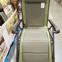 Timber Ridge Zero Gravity Lounger