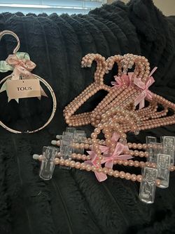 Pink pearl hooks