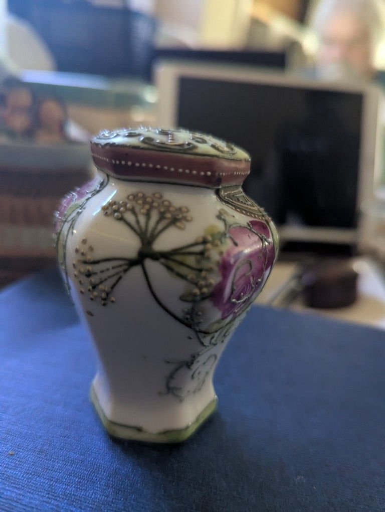 Vintage Japanese Shaker