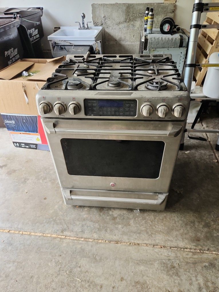 GE Oven/cooktop