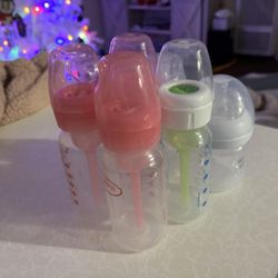 Baby Bottles / Baby Girl Clothes Newborn-3 Months