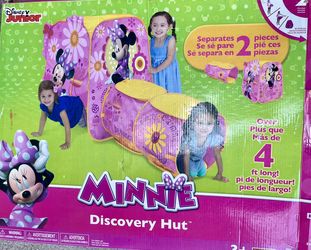 Disney Minnie Discovery hut 