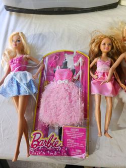 Barbies como nuevas a $6.00 each/ cada una