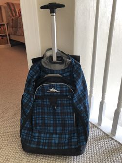 Rolling backpack