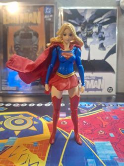 Revoltech supergirl (come with box and everything)