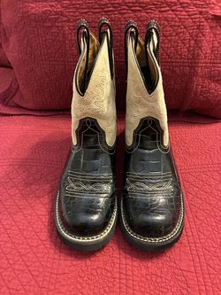 Ariat Fat Baby western cowgirl boots. Women's size 10 B