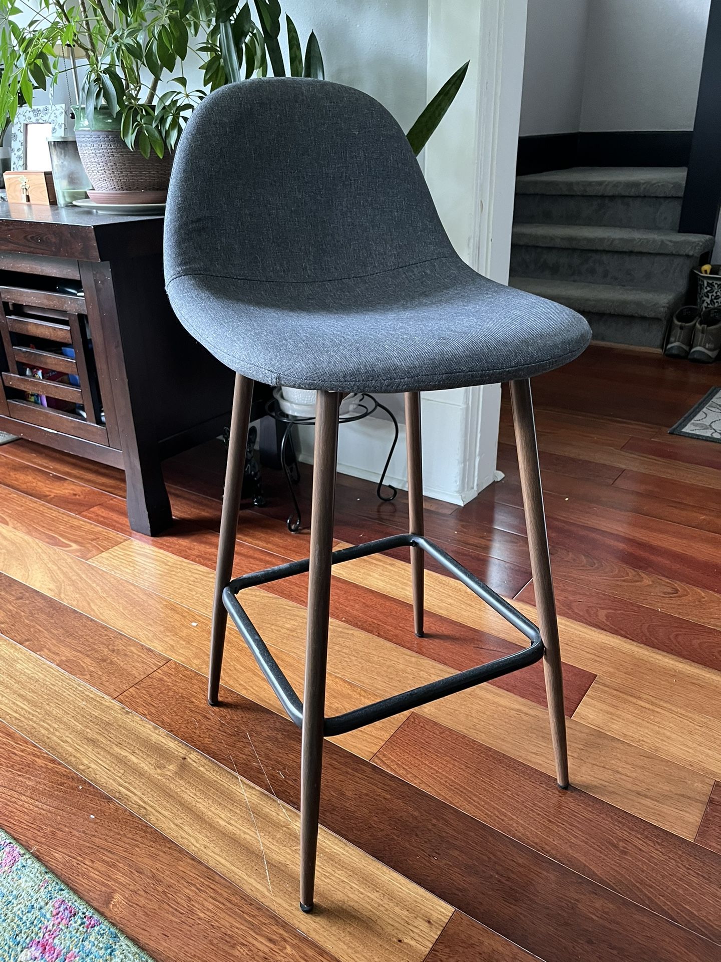 Cushioned Bar Stool