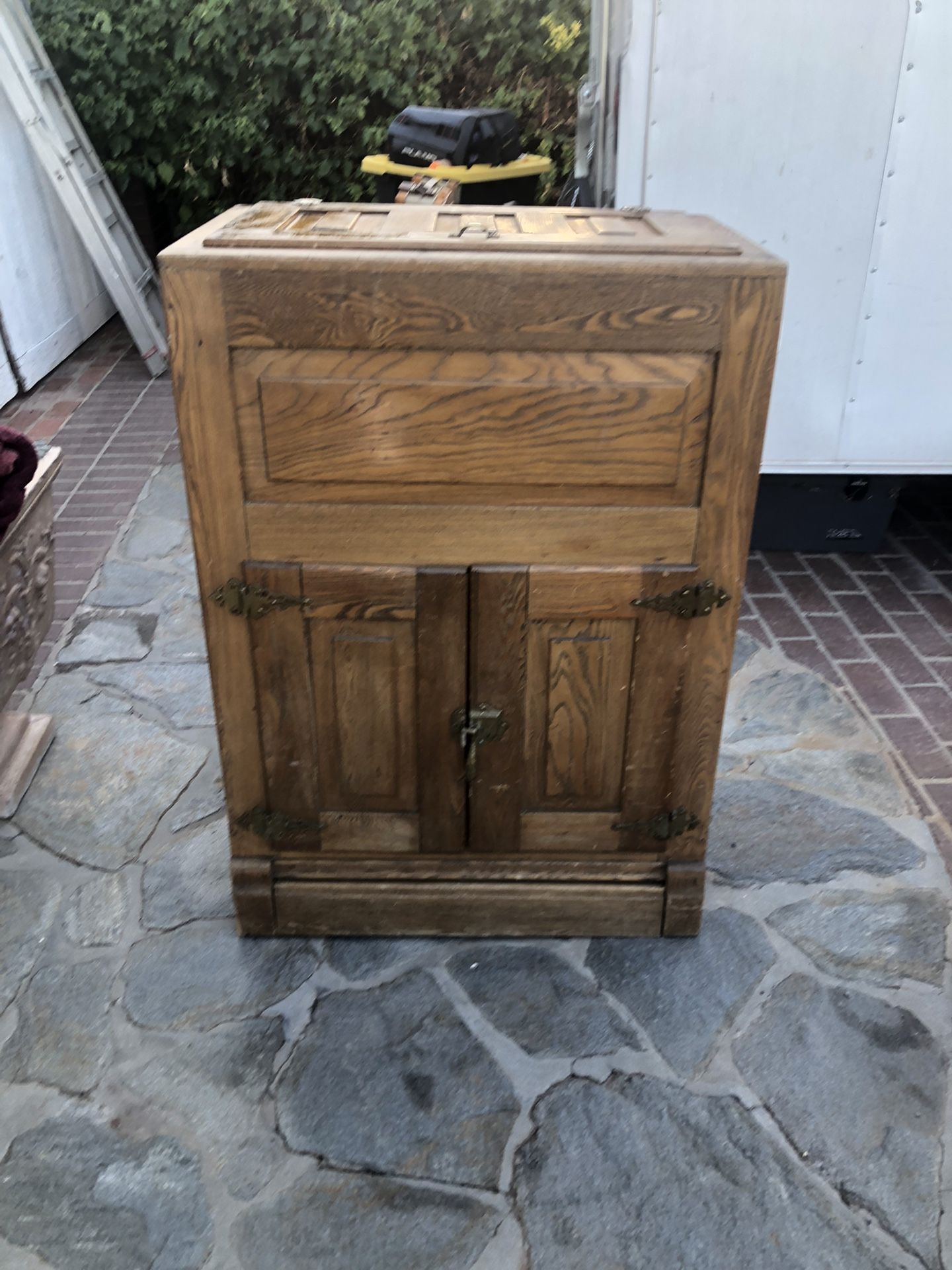 Antique Oak Ice Box With Galvanized Interior Measure 42” X 30” X 18”.