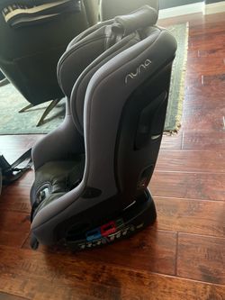 Nuna Car seat