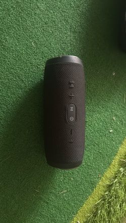 JBL Charge 3 Bluetooth Speaker + Protective Case – Great Sound!