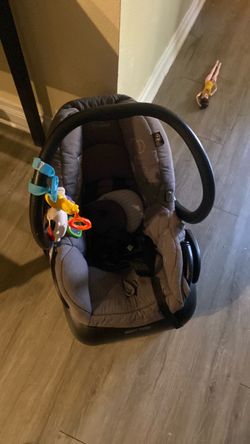 Baby car seat