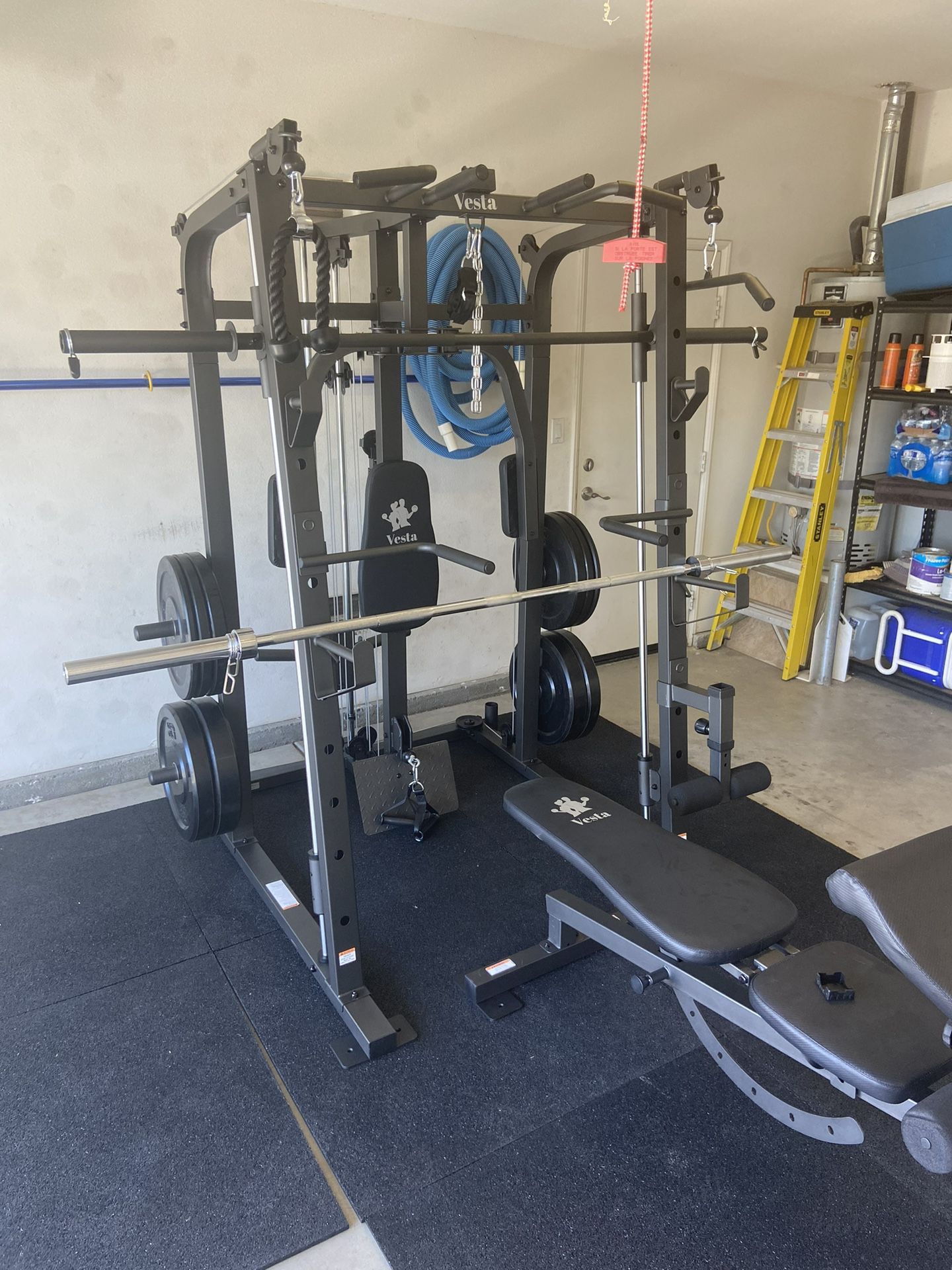 SMITH MACHINE/ PULLEY SYSTEM/ SQUAT RACK/ ADJUSTABLE BENCH/ BARBELL/ OLYMPIC BUMPER PLATES/ GYM EQUIPMENT/ FREE DELIVERY 🚚 