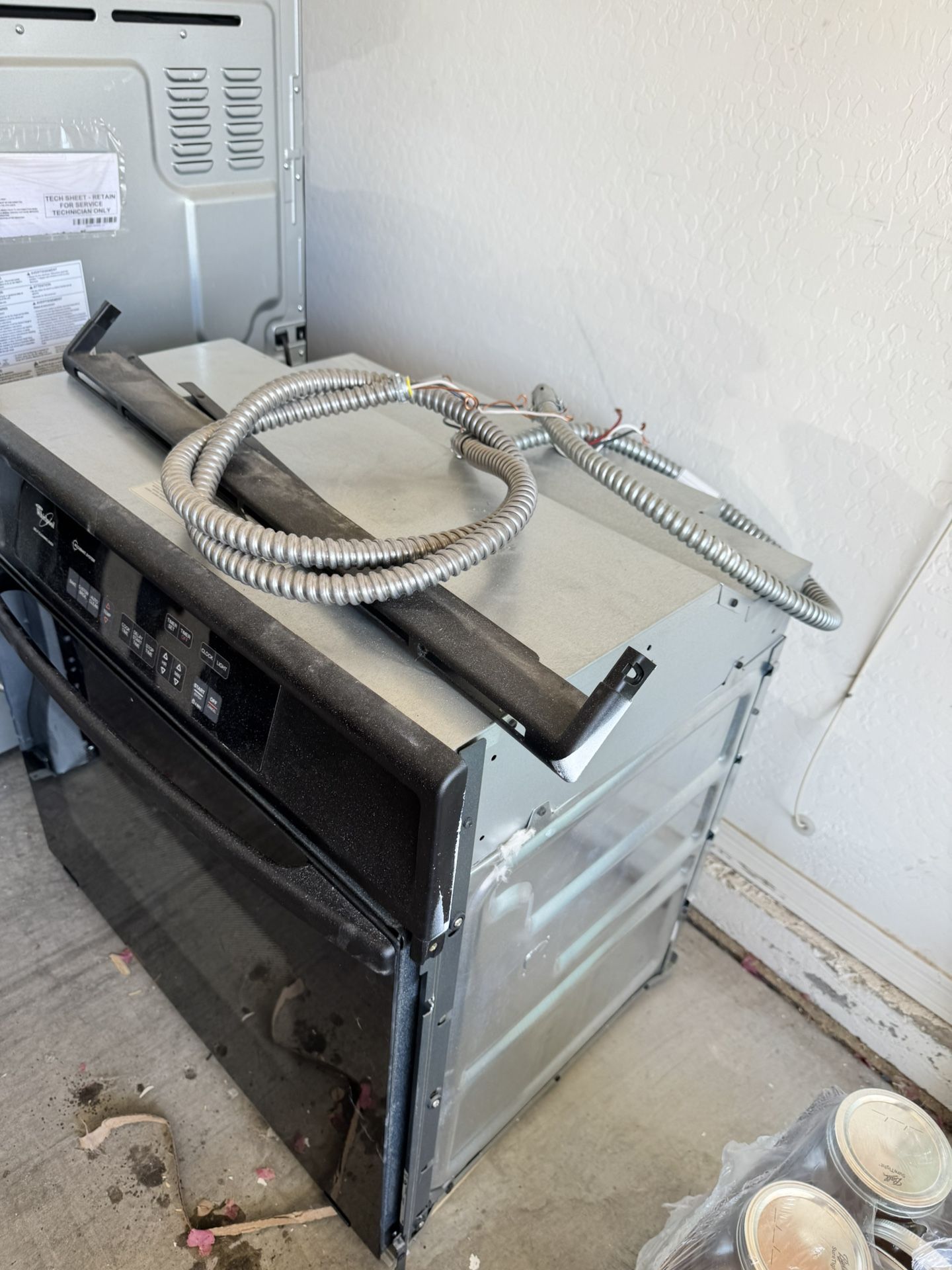 Single Whirlpool Wall Oven